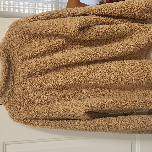 Ditto size XL cozy Teddy Sherpa camel pull over sweater - Picture 5 of 5